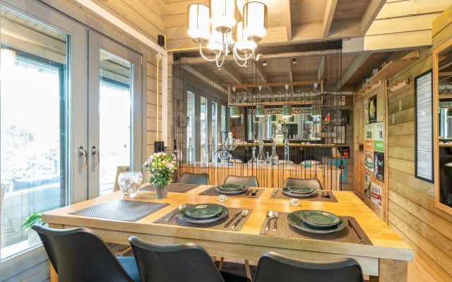 Modern chalet in Wilhelminadorp with private terrace