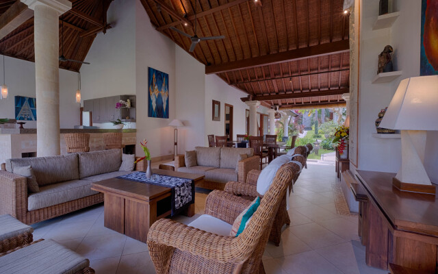 Kutus Kutus Saba Beach Villa