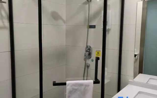 Jingman Zhilv Hotel (Hebei Provincial Third Hospital Haiyue Tiandi Shopping Plaza Branch)