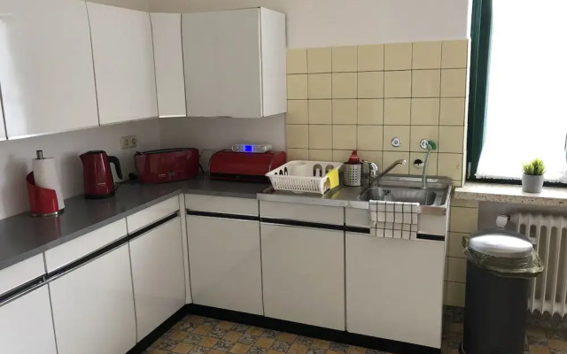 Renovated 3-Room Apartment in the City Center