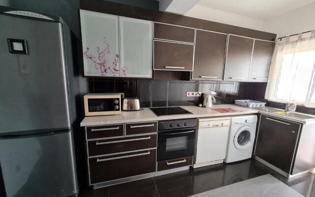 2Bd Sea View Flat
