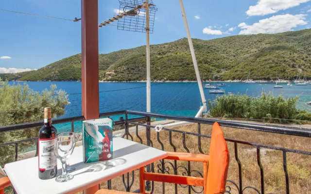 Ionio Sea Poros Studios