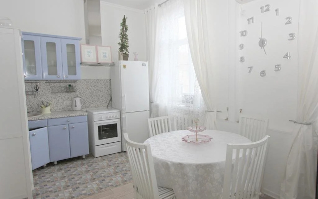 Улучшенные апартаменты «ApartLux Профсоюзная 24» — фото