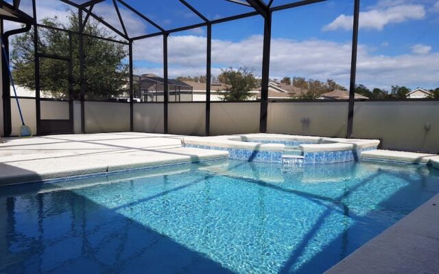 New Luxury 4 Bedroom Villa