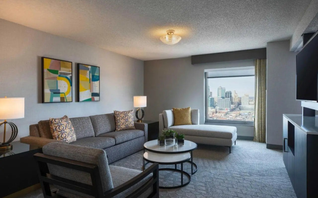 Hyatt Regency Crown Center