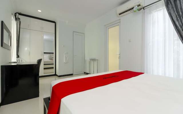RedDoorz Plus @ Palagan 2