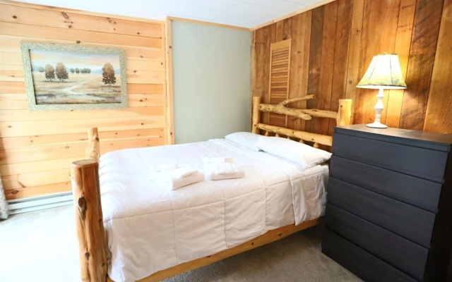 Newly Renovated Private 3 Bedroom Home in Waterville Estates Near Community Center - Bv146e