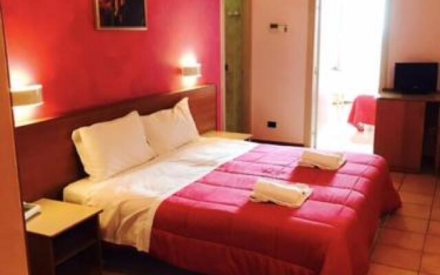 Hotel Pellegrino E Pace