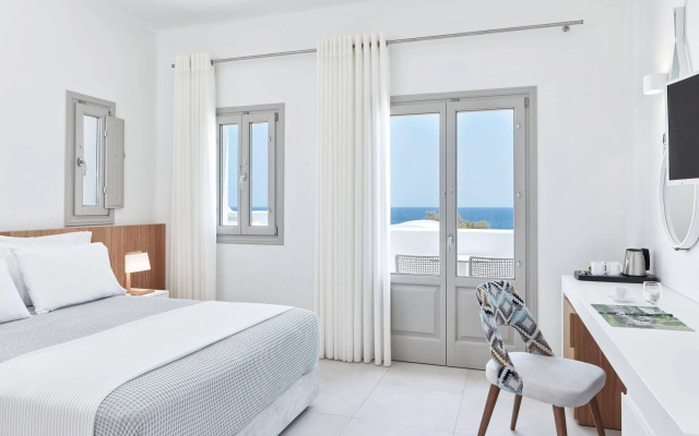 Costa Grand Resort & Spa