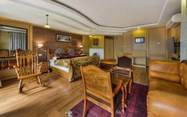 Kashmir Mahal Resorts