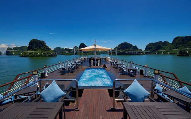 Paradise Grand Cruise