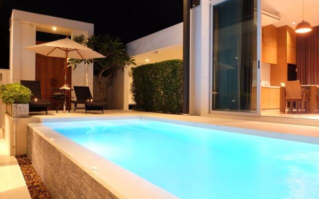 Tarton Bou Pool Villa