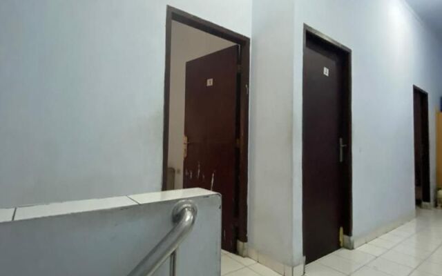 Bulusaraung Homestay Makassar By Zuzu