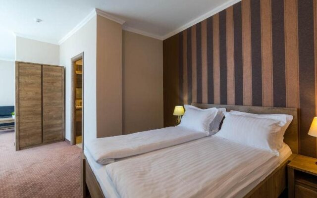 Sky Hotel