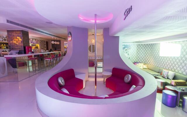 Luna2 Seminyak Bali
