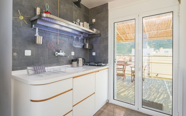 Seafront Penthouse LEO