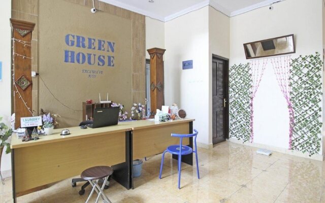 Greenhouse Exclusive Kost Tegalwaras by RedDoorz
