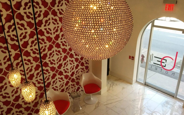 Be SixFifty Hotel