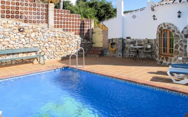 Tres Palmeras (FRG131)