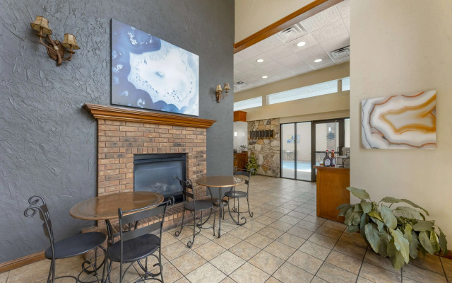 Best Western Plus Landing View Inn & Suites