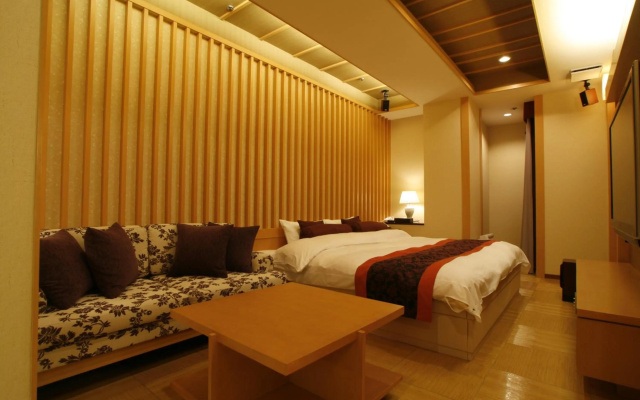 Hotel & Spa Lotus – Adults Only – Guest Rooms – Kyoto