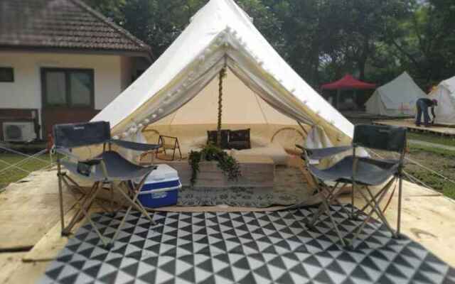 Glamping Resort @ Kranji