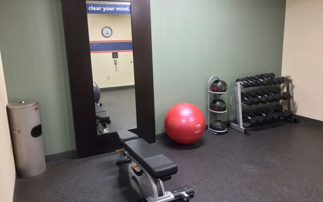 Hampton Inn Garden City