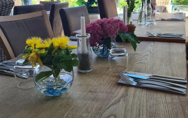 Watership Down Inn