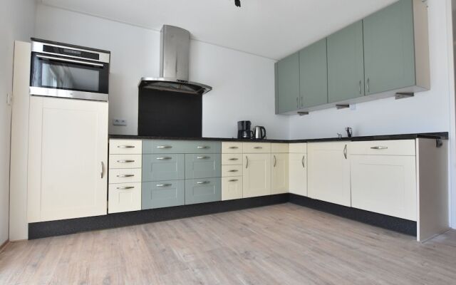 Holiday home in Dalfsen with terrace and garden with barbecue