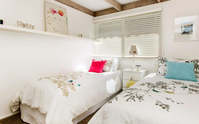 Waikiki - Blairgowrie