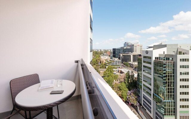 Meriton Suites Church Street, Parramatta