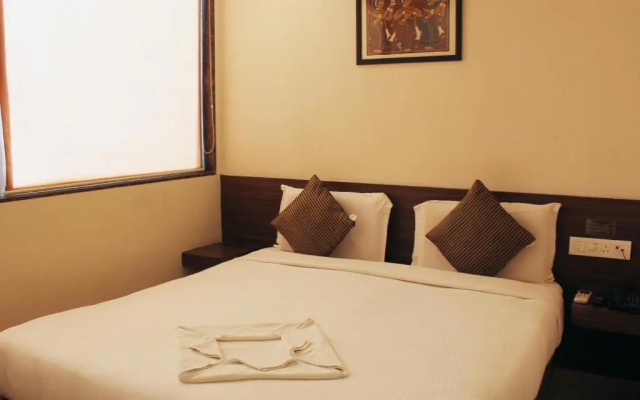 Vetro Inn – Guest Rooms – Surat