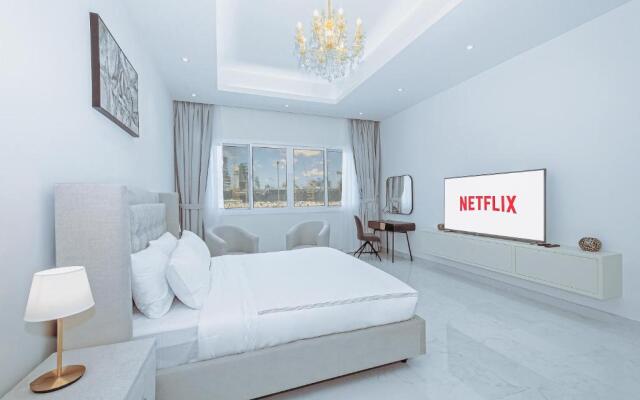 Luxury Modern White Villa on Island 9,500 sqft