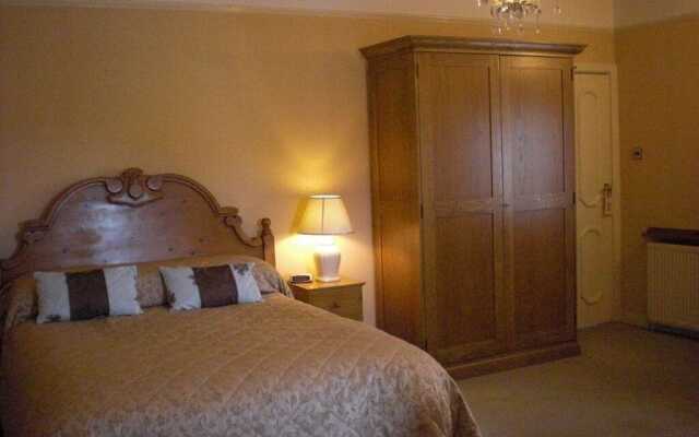 Crofters Hotel