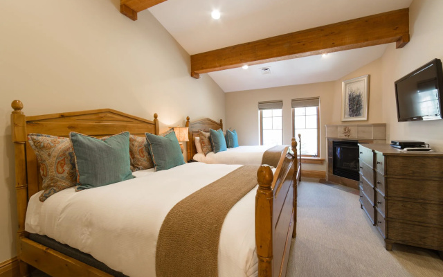 The Chateaux Deer Valley