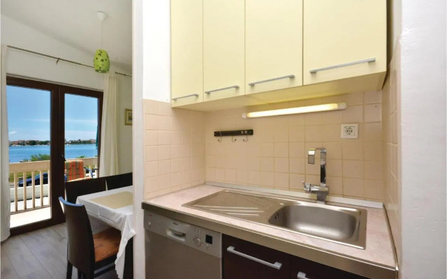 Apartment Podstrana with Sea View V