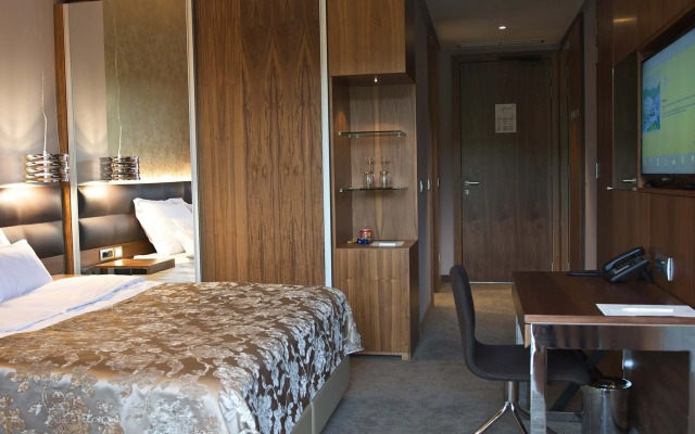 Atlantida Boutique Hotel