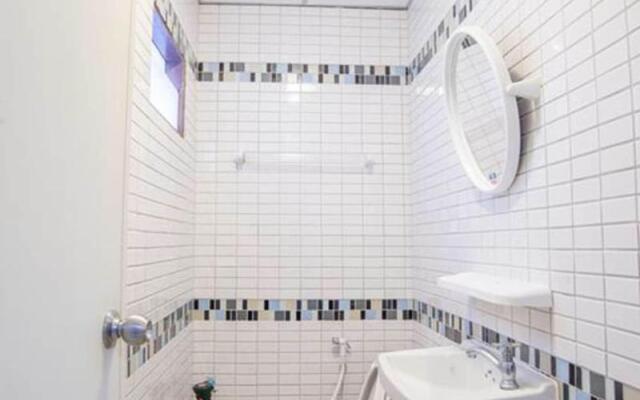 Poon Sook Apartment
