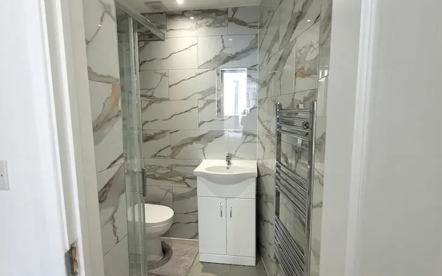 Tranquil Studio Retreat With Free Parking