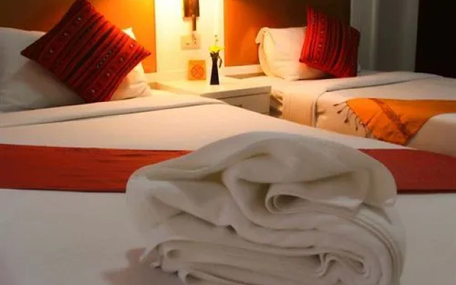 RoomQuest Pratunam Yesterday's Photo Hotel