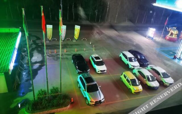 Shell Hotel(Hejian new station)