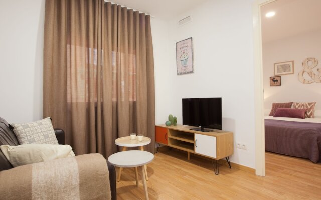 Click&Flat Europa Fira Apartments