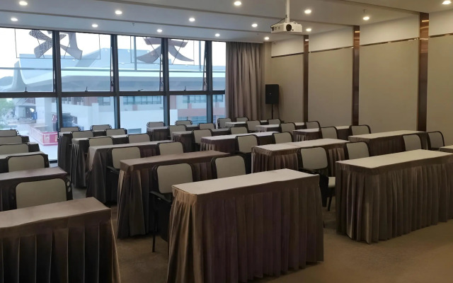 GreenTree Inn Guiyang Wudang District High-speed Railway East Station