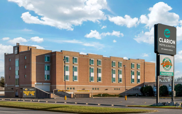 Clarion Hotel & Suites