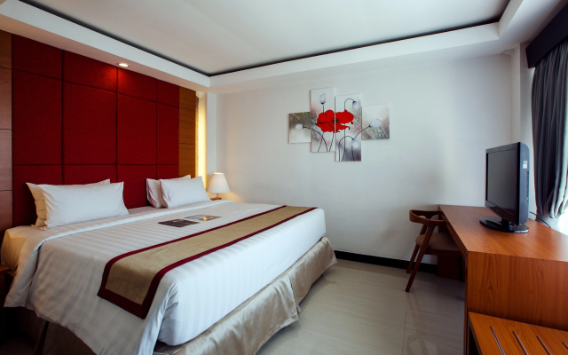Royal Singosari Kuta – Guest Rooms – Bali