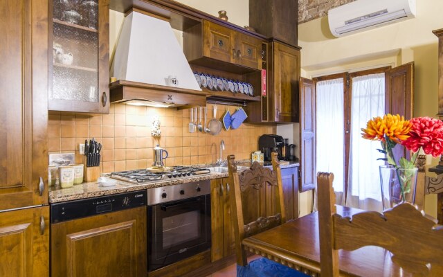 Florence Ariento Romantic Apartment