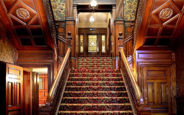 Macdonald Norwood Hall Hotel