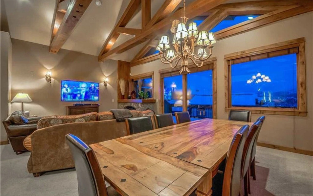 Soaring Eagle Chalet