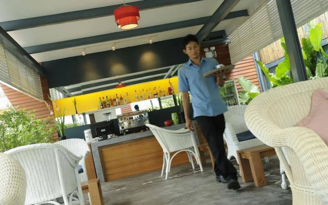 Frangipani Villa Hotel II
