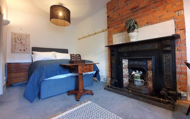 Stylish Town Centre Apartments